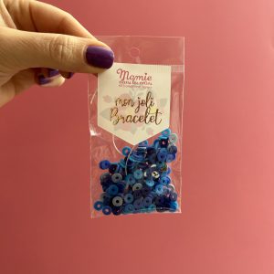 DIY bracelet perles heishi bleu ours